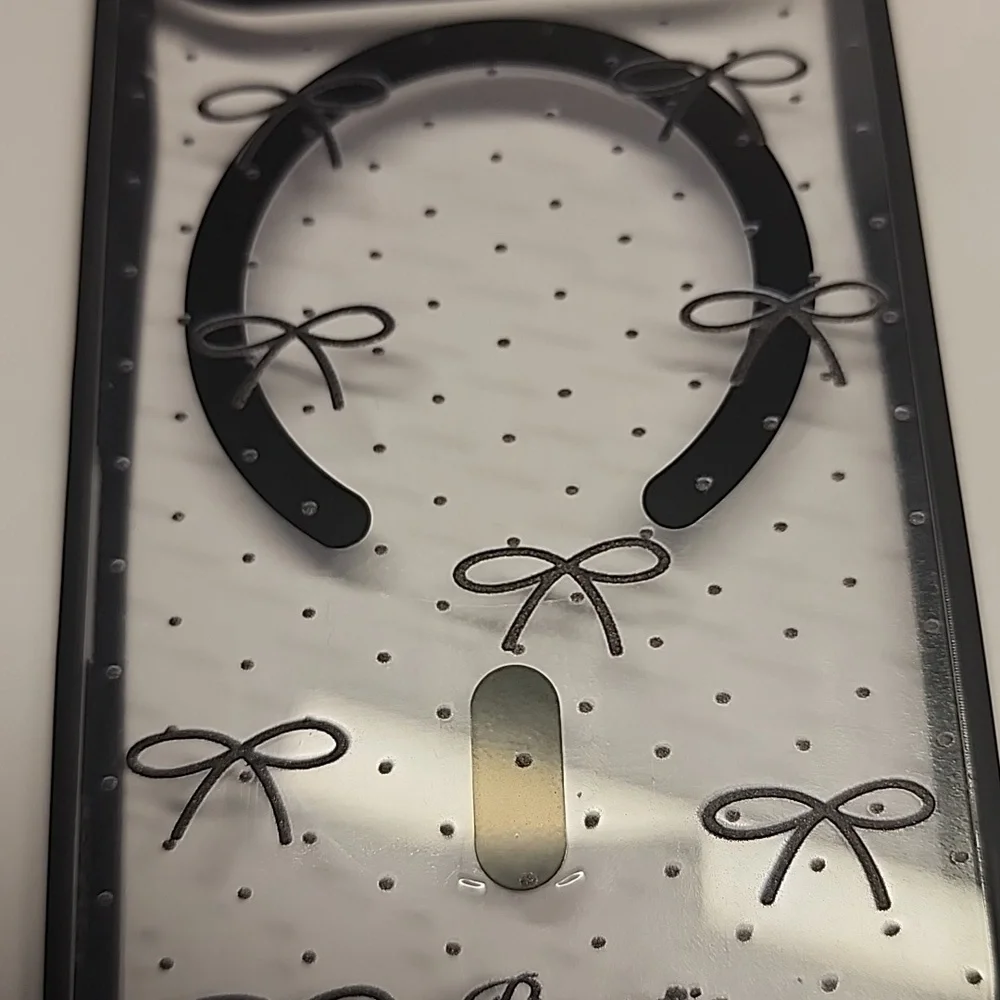 Brand new Apple IPhone 17 Pro Bow Silicone Phone case